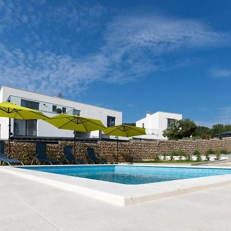 Petra'S Place - Sea View Apartment Слатине Екстериор снимка