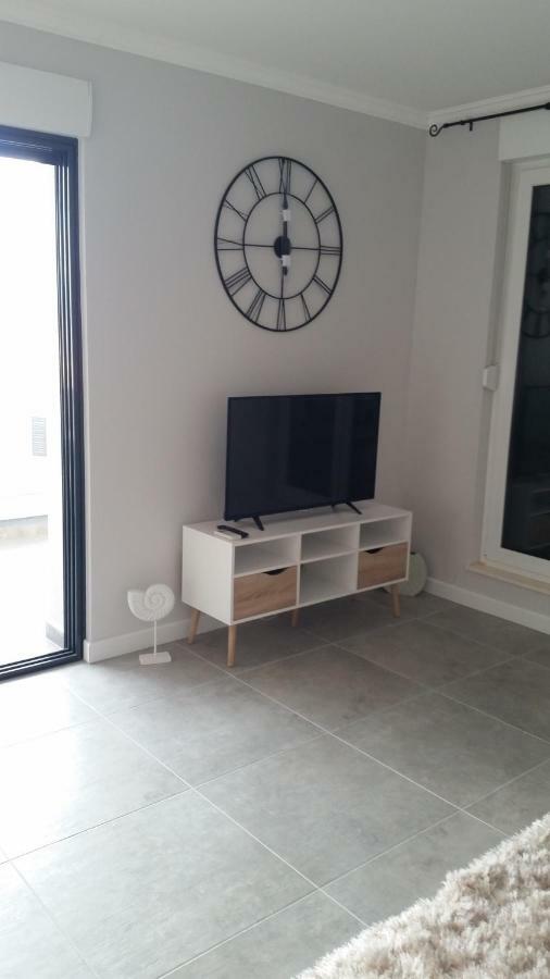 Petra'S Place - Sea View Apartment Слатине Екстериор снимка
