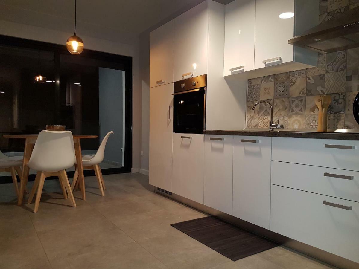 Petra'S Place - Sea View Apartment Слатине Екстериор снимка