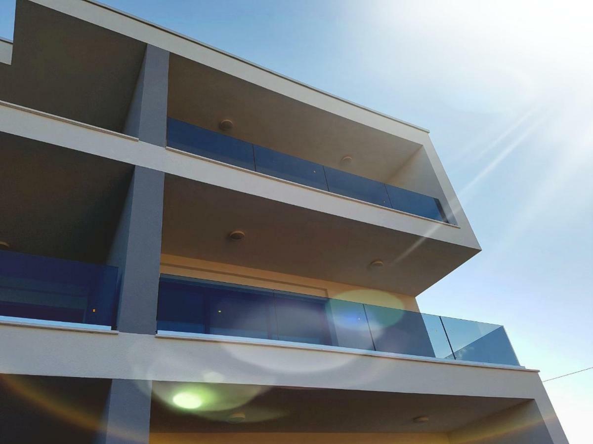 Petra'S Place - Sea View Apartment Слатине Екстериор снимка