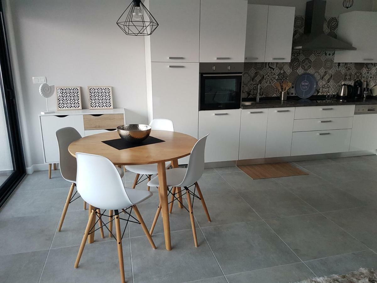 Petra'S Place - Sea View Apartment Слатине Екстериор снимка