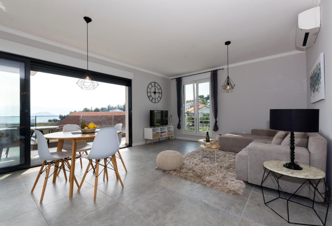 Petra'S Place - Sea View Apartment Слатине Екстериор снимка